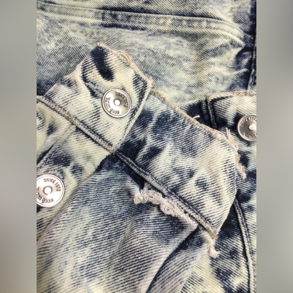 Echo Unlimited Jean Jacket. Size L - Picture 8 of 13